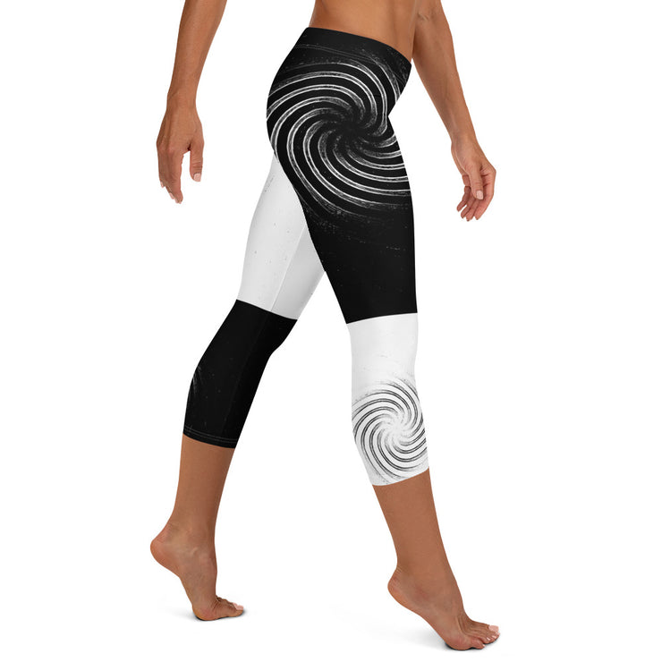 Sanctifier Capri Leggings