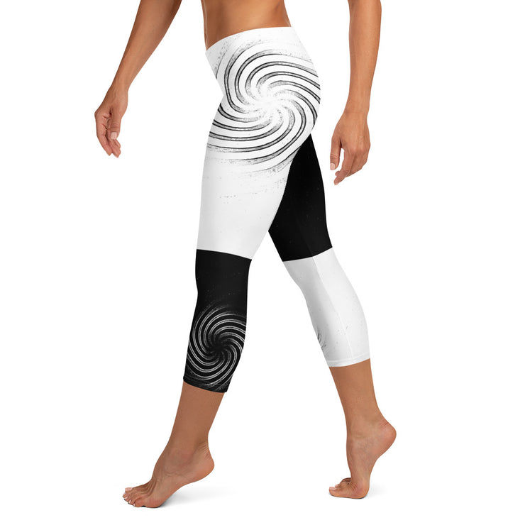 Sanctifier Capri Leggings