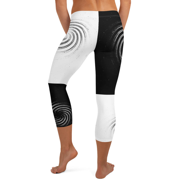 Sanctifier Capri Leggings