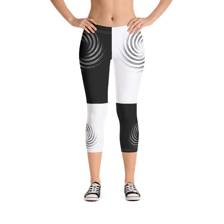 Sanctifier Capri Leggings