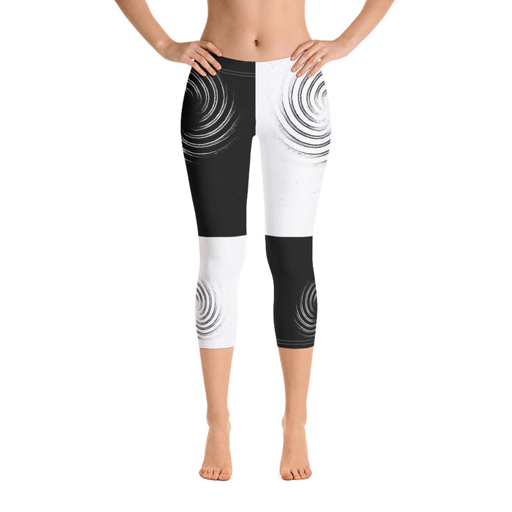 Sanctifier Capri Leggings